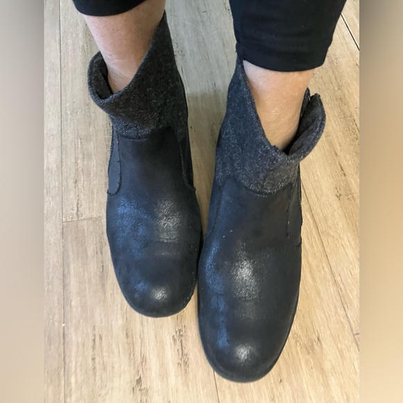 b.o.c Born women’s black textile/leather women’s ankle boots side zip size 8 - Picture 3 of 8